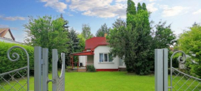 Play and Relax in Lake-Parkside Cozy Family Retreat - Jegenye Cottage, Zamárdi
